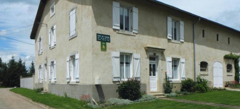 House near Lac de Madine with Historic Charm图片