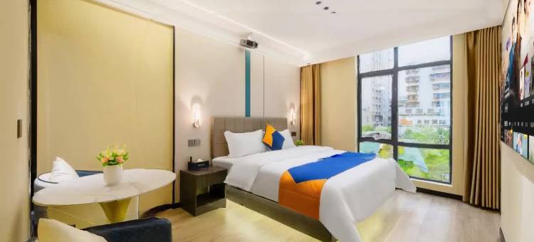 青柠宿酒店(揭阳广百广场店)图片