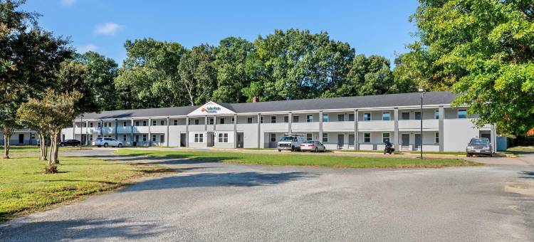 纽波特纽斯郊区开间 – 汉普顿(Paradise Suites - Newport News & Jefferson Ave)图片