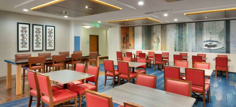 智选假日套房酒店奥勒姆市，北普罗沃(Holiday Inn Express & Suites OREM-NORTH PROVO by IHG)图片