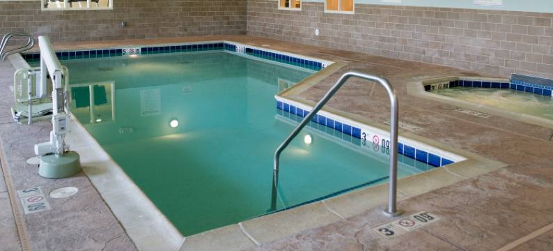 智选假日套房酒店伟业LEA(Holiday Inn Express & Suites ALBERT LEA - I-35 by IHG)图片