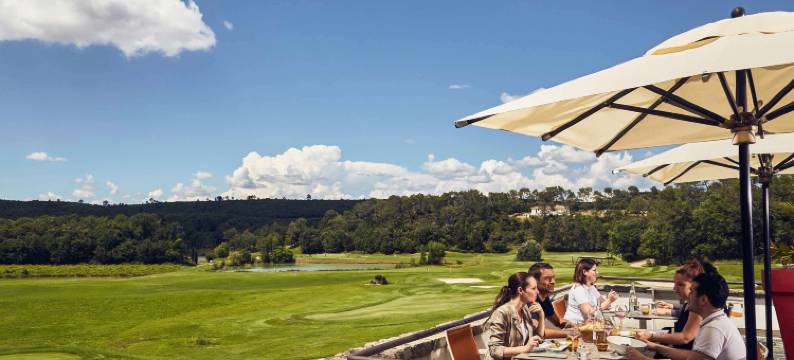 美居布里尼奥勒高尔夫巴尔巴鲁水疗酒店(Mercure Brignoles Golf de Barbaroux & Spa)图片