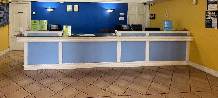 阿拉巴马亨茨维尔 - 大学大道 6 号汽车旅馆(Motel 6 Huntsville, Al University Dr.)图片