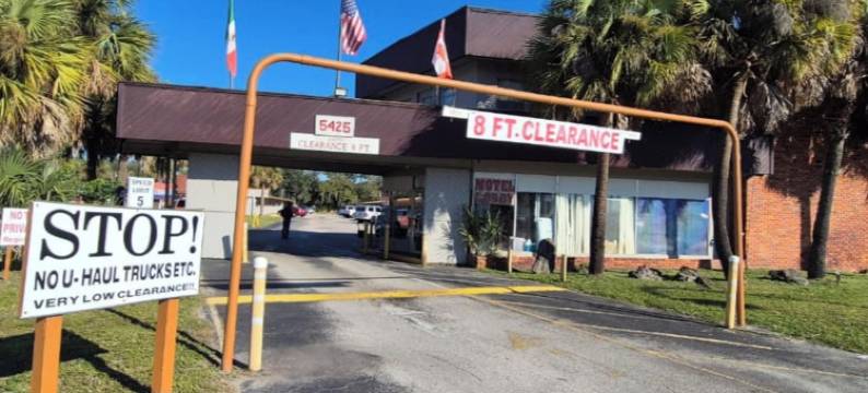 箭头汽车旅馆 OYO 靠近市中心(Arrow Motel By Oyo Near Downtown)图片