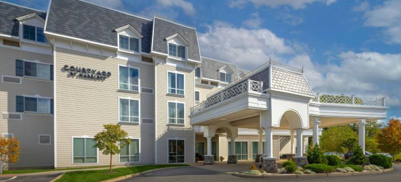 莱诺克斯伯克希尔万怡酒店(Courtyard Lenox Berkshires)图片