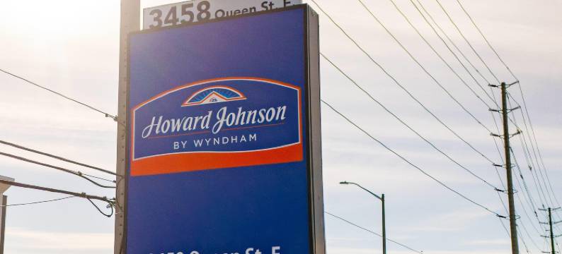 布兰普顿豪生酒店(Howard Johnson By Wyndham Brampton)图片