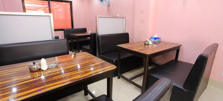 OYO137普拉尼什酒店(OYO 137 Hotel Pranisha Inn)图片