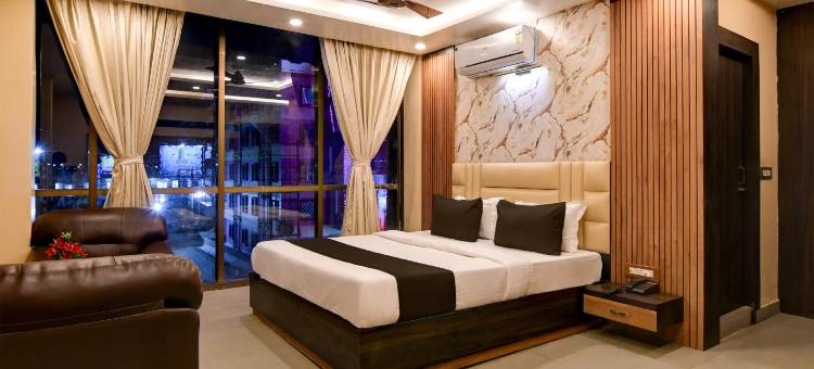Super Townhouse Oak Bulbuli Neer图片