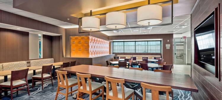 万枫酒店及套房圣彼得堡北(Fairfield Inn & Suites St Petersburg North)图片