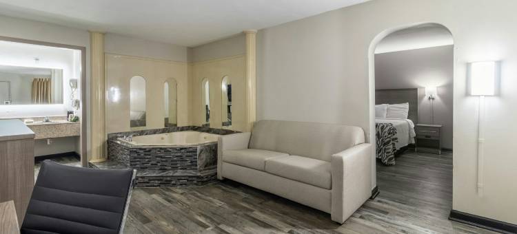 杰克逊红顶套房酒店(Red Roof Inn & Suites Jackson, TN)图片