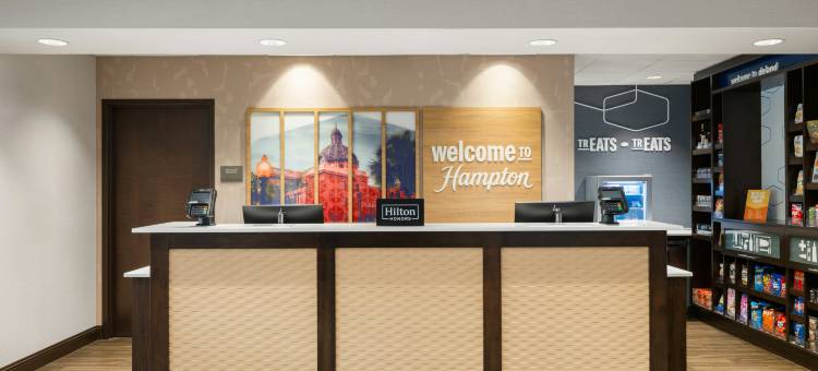 迪美欢朋套房酒店(Hampton Inn & Suites DeLand)图片