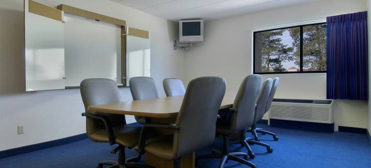 克利夫兰机场-米德尔堡高地红顶酒店(Red Roof Inn Cleveland Airport - Middleburg Heights)图片
