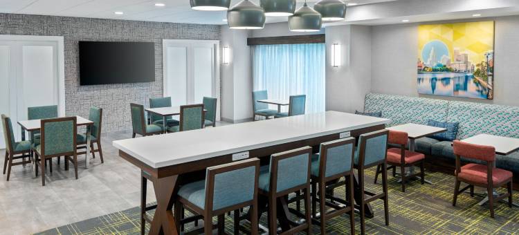 考文垂沃里克区欢朋酒店(Hampton Inn Coventry-Warwick Area)图片