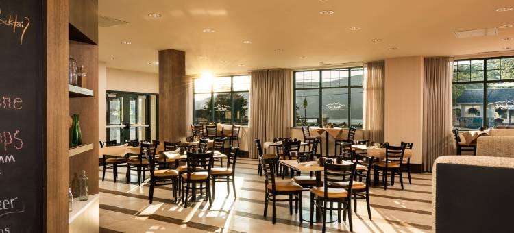 乔治湖万怡酒店(Courtyard Lake George)图片