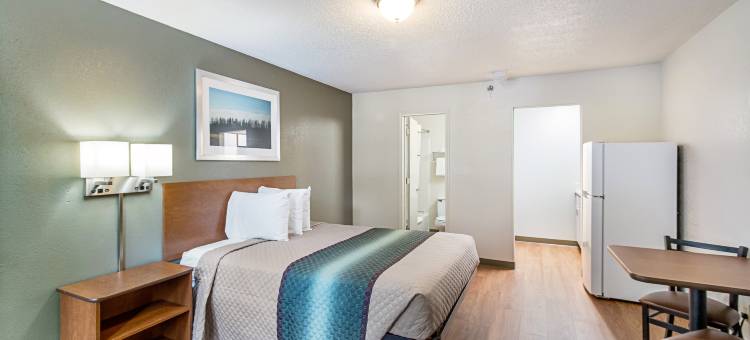 亚特兰大罗维莎霍姆汤公寓(HomeTowne Studios by Red Roof Atlanta – Lawrenceville)图片