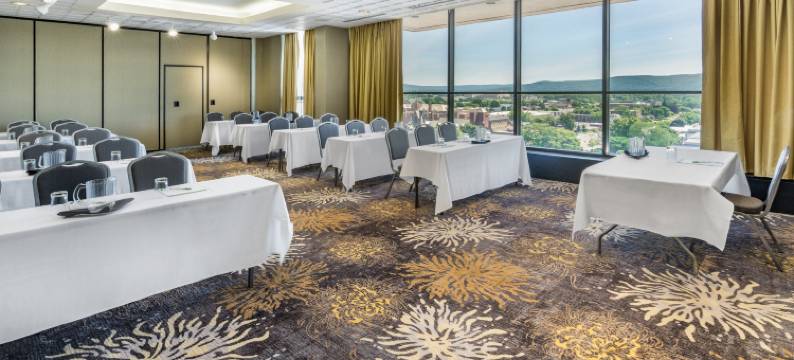 Holiday Inn & Suites 皮茨菲尔德 - 伯克郡 by IHG(Holiday Inn & Suites PITTSFIELD-BERKSHIRES by IHG)图片