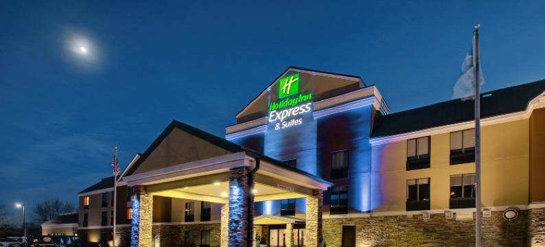 洲际酒店集团智选假日酒店及套房 - 33大道380号州际公路(Holiday Inn Express & Suites CEDAR RAPIDS-I-380 @ 33RD AVE by IHG)图片