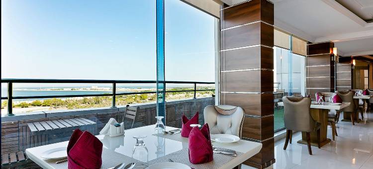 皇冠大厦酒店(Crown Tower Hotel)图片