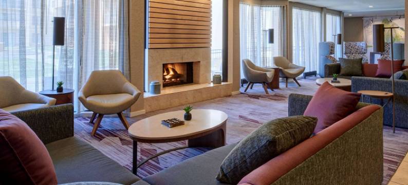 印第安纳波利斯卡梅尔索尼斯塔精选酒店(Sonesta Select Indianapolis Carmel)图片