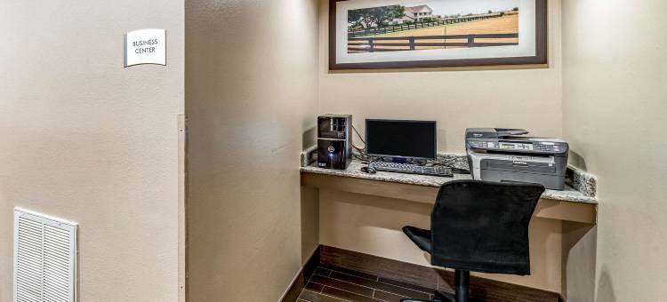 达拉斯西普莱诺凯艺酒店(Quality Inn West Plano - Dallas)图片