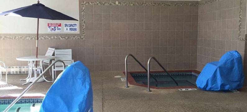 福里斯特莱克美吟温德姆酒店(AmericInn by Wyndham Forest Lake)图片