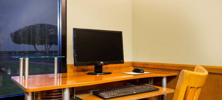 林赛橄榄树温德姆速8酒店(Super 8 by Wyndham Lindsay Olive Tree)图片