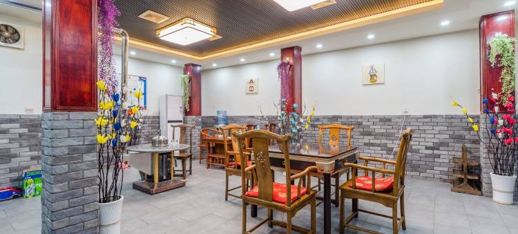 江边城外民宿(民主街4号分店)图片