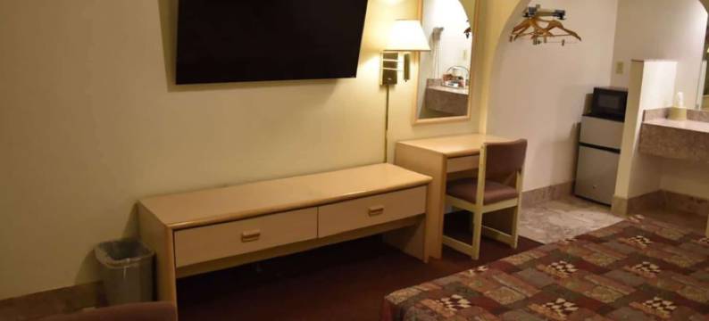 Travelodge by Wyndham Farmington图片