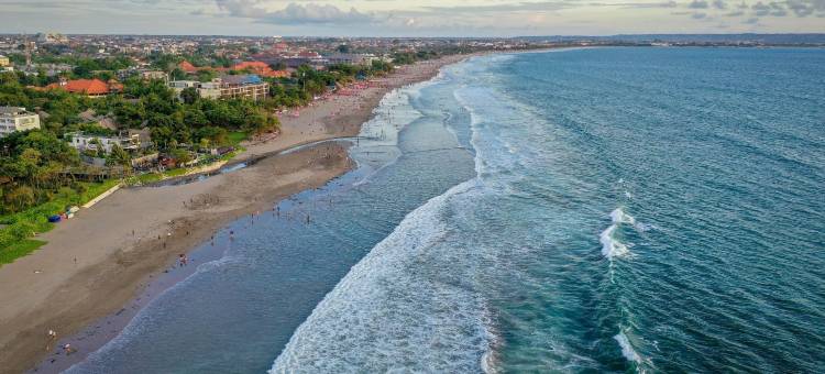 红多兹Plus酒店-近贾兰伊玛目邦约尔登巴萨(RedDoorz Plus Near Jalan Imam Bonjol Denpasar)图片