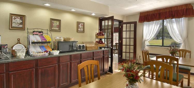 马斯基根呗盟套房酒店(Baymont by Wyndham Muskegon)图片