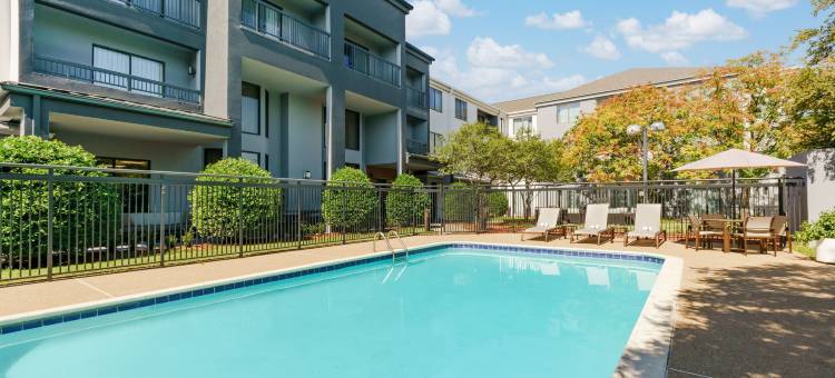达拉斯路易斯维尔万怡酒店(Courtyard Dallas Lewisville)图片