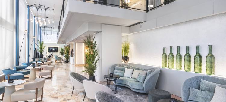 塞勒斯西乌塔德尔宝勒巷酒店(Salles Ciutat del Prat Barcelona Airport)图片