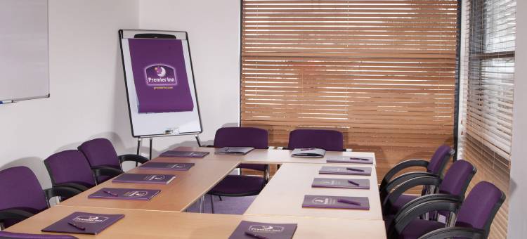 格拉斯哥牛顿米兰高级旅社(M77 J4)(Premier Inn Glasgow Newton Mearns (M77 J4))图片