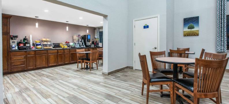 温德姆戴斯酒店，靠近市中心/大学，韦科(Days Inn by Wyndham Waco Near Downtown/University)图片