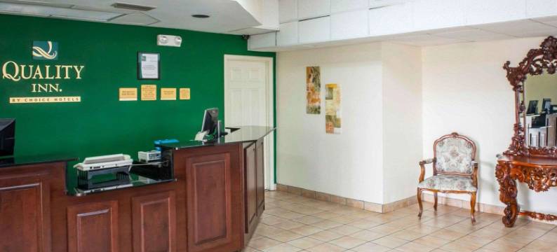 奇普利I-10出口120凯艺酒店(Quality Inn Chipley I-10 at Exit 120)图片