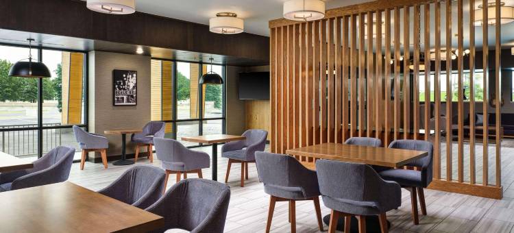 西曼非斯丽笙酒店(Radisson Hotel West Memphis)图片