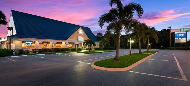 维洛海滩红屋顶酒店 - I-95(Red Roof Inn Vero Beach - I-95)图片