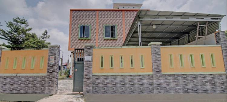 O酒店布德斯里旅馆(Hotel O Penginapan Budhe Sri)图片