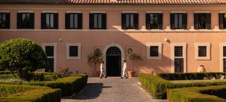 拉波斯塔维奇亚酒店(La Posta Vecchia Hotel)图片