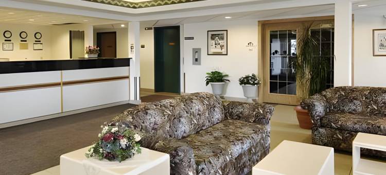 埃德蒙顿国际机场速8酒店(Super 8 by Wyndham Edmonton International Airport)图片