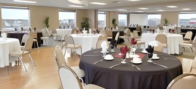 圣约翰堡速8酒店(Super 8 by Wyndham Fort St. John BC)图片