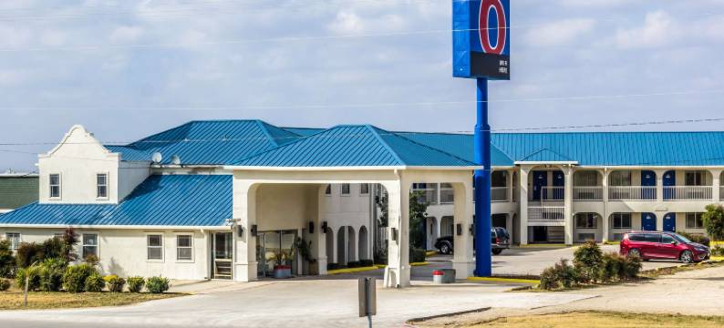 德克萨斯塞金 6 号汽车旅馆(Motel 6 Seguin, TX)图片