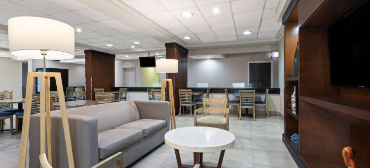 蒙特雷机场温德姆花园酒店(Wyndham Garden Monterrey Aeropuerto)图片