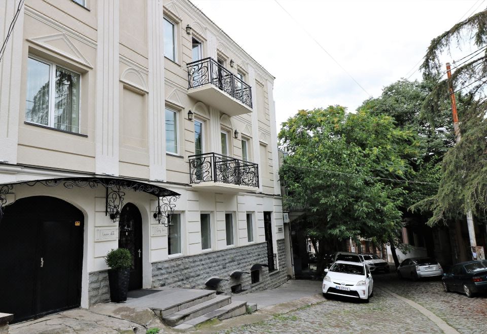 City Inn Tbilisi Hotel Overview