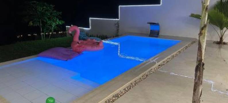 House with swimming pool in Samal Island图片