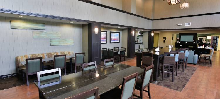 米德尔伯里欢朋套房酒店(Hampton Inn & Suites Middlebury)图片