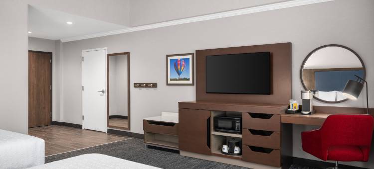 皮茨伯勒希尔顿欢朋套房酒店(Hampton Inn & Suites by Hilton Pittsboro)图片