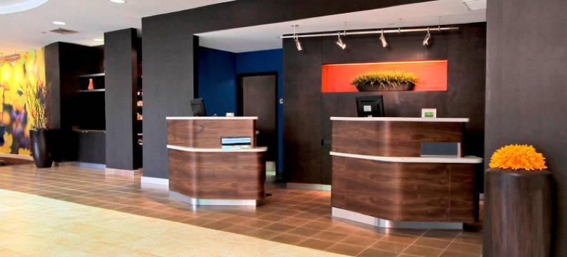 阿灵顿山洛克威万怡酒店(Courtyard Rockaway-Mt. Arlington)图片