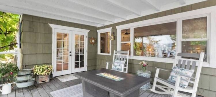 Romantic 1930s Beach Cottage图片