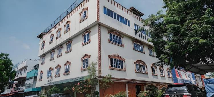 红多兹酒店-近巴淡岛名古屋山购物中心5号(Reddoorz Near Nagoya Hill Mall Batam 5)图片